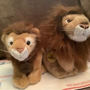MGM Metro Goldwyn Mayer set of 2  Lions Plush Toys 11” 9” Stuffed Animals VNTG
